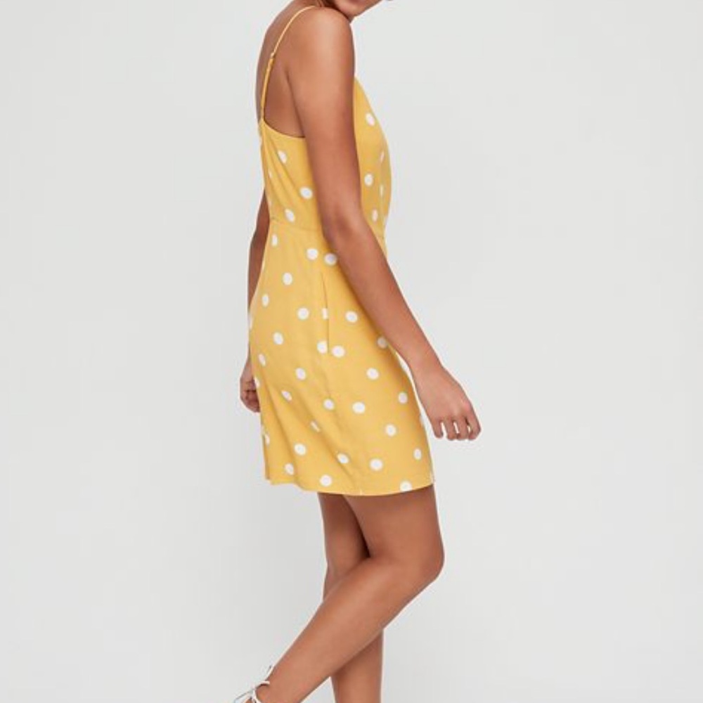 EUC Wilfred size 0 dress, it has adjustable straps, pockets and it is li… - Picture 8 of 10